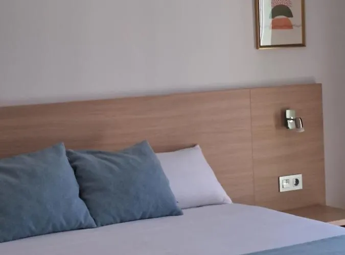 Hotel Mediterrani Express